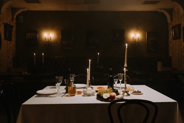 Hosting an Event Here's 8 Things You Must Have
