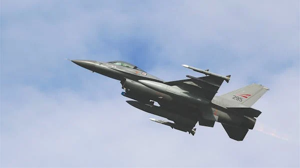 The Strategic Role of Ukraine’s F-16s: A Game-Changer in Defense? ukraine f16